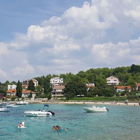 Milica Garden Lägenhet Prvic Sepurine Exteriör bild