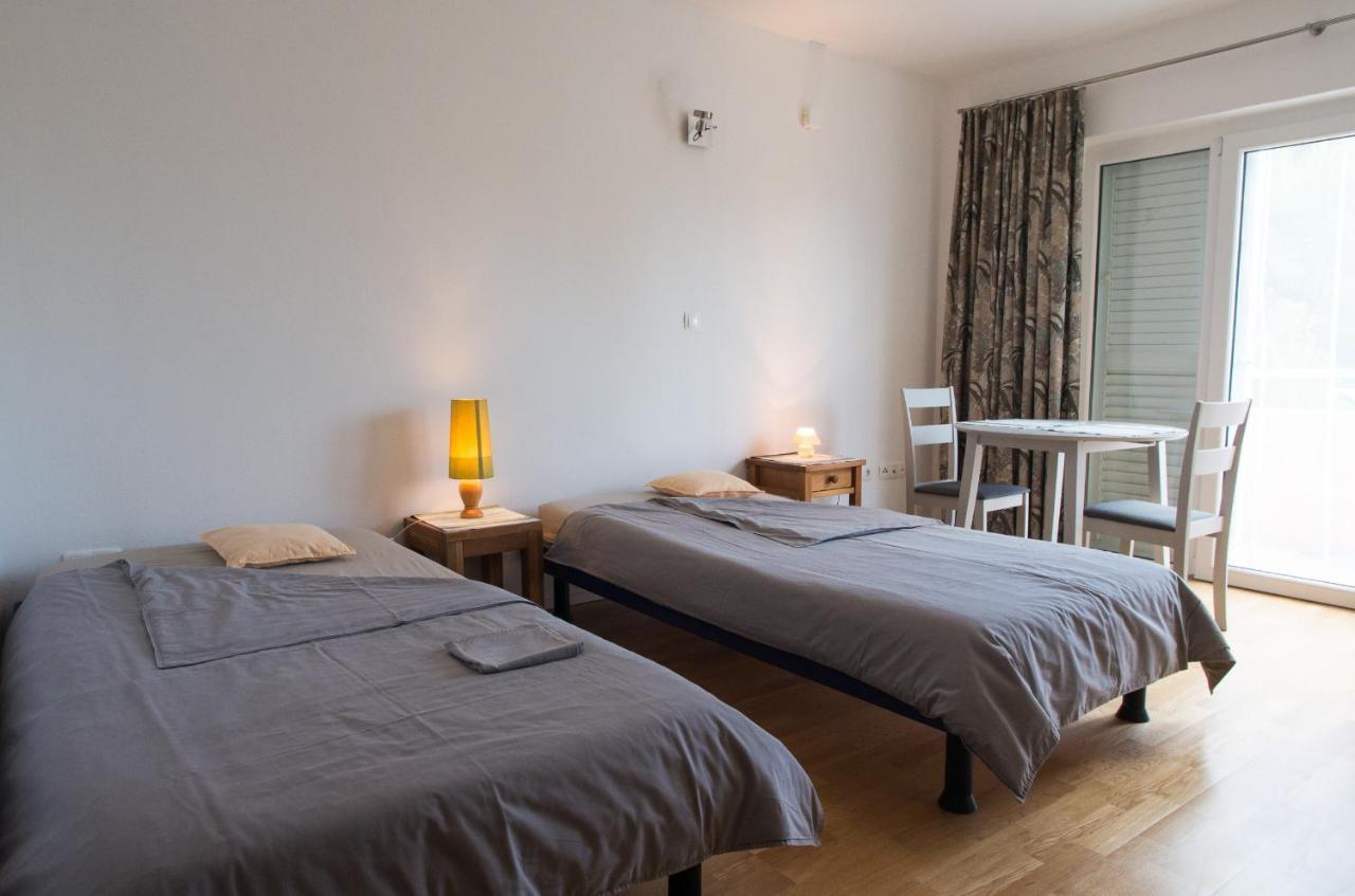 Milica Garden Lägenhet Prvic Sepurine Exteriör bild
